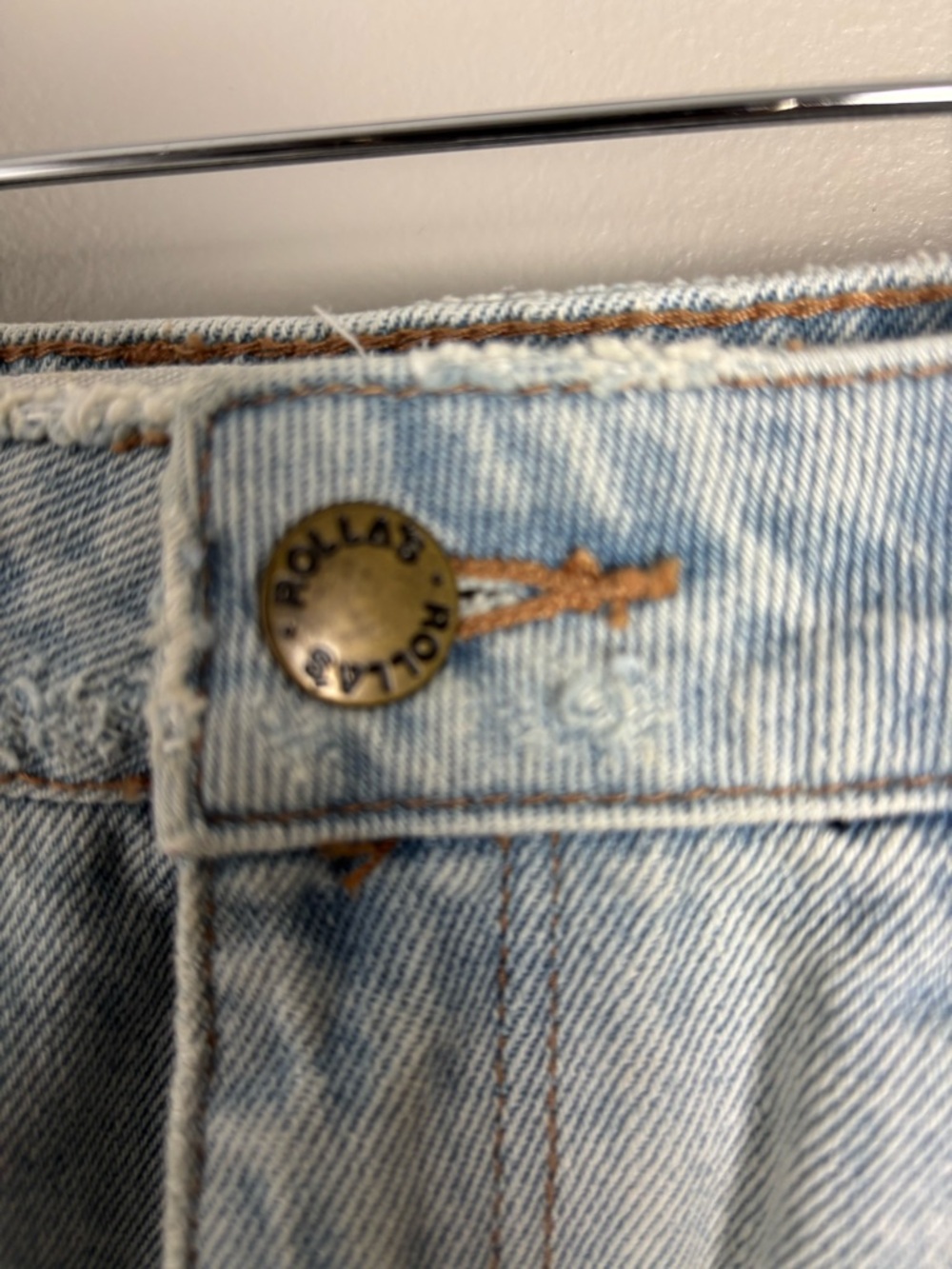 ROLLA'S Dusters High Rise Slim Light Wash Layla Bleach Distressed Denim Shorts - Picture 8 of 14